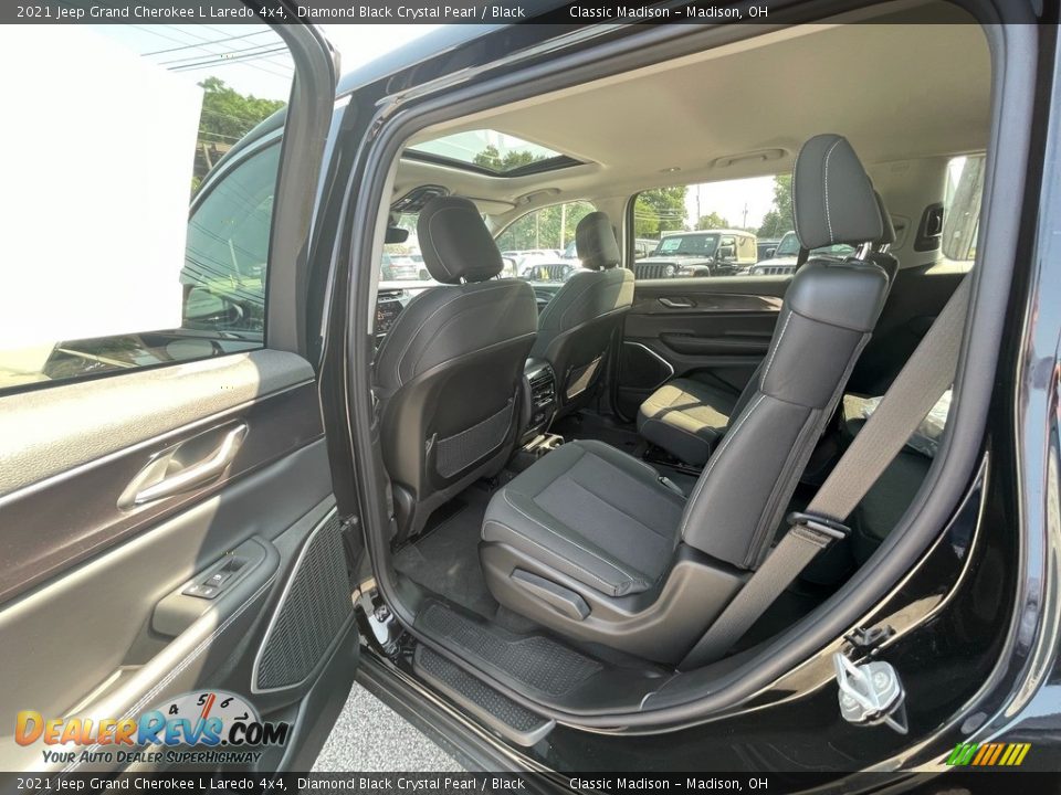 2021 Jeep Grand Cherokee L Laredo 4x4 Diamond Black Crystal Pearl / Black Photo #9