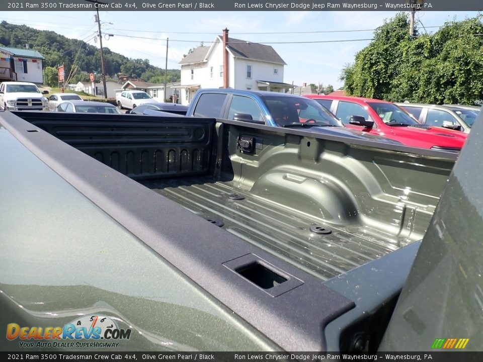 2021 Ram 3500 Tradesman Crew Cab 4x4 Olive Green Pearl / Black Photo #11
