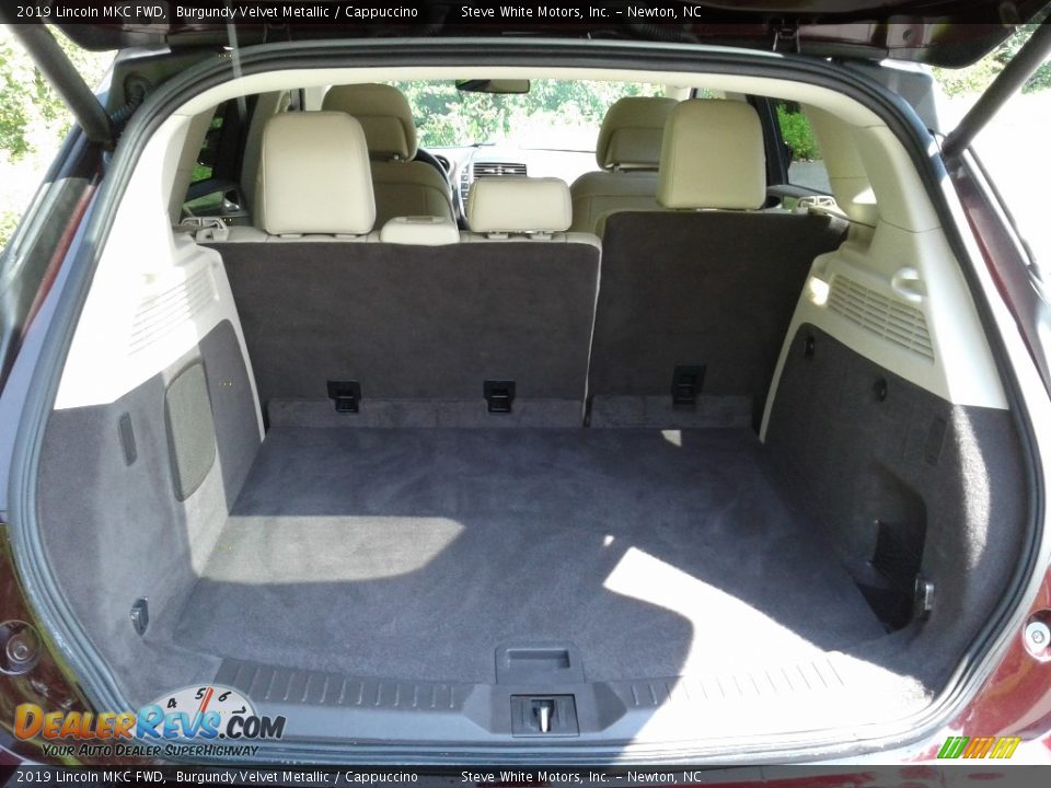 2019 Lincoln MKC FWD Trunk Photo #14