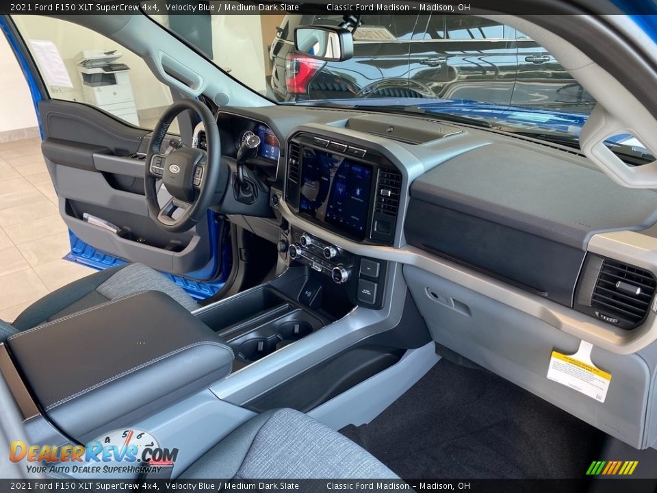 Dashboard of 2021 Ford F150 XLT SuperCrew 4x4 Photo #27