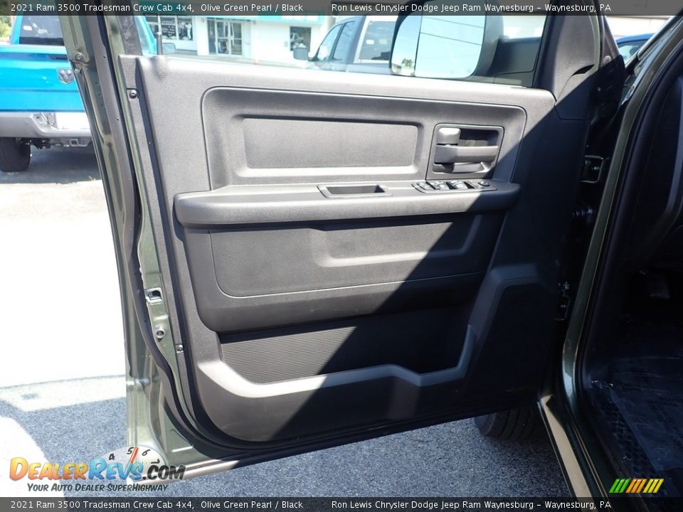 2021 Ram 3500 Tradesman Crew Cab 4x4 Olive Green Pearl / Black Photo #13
