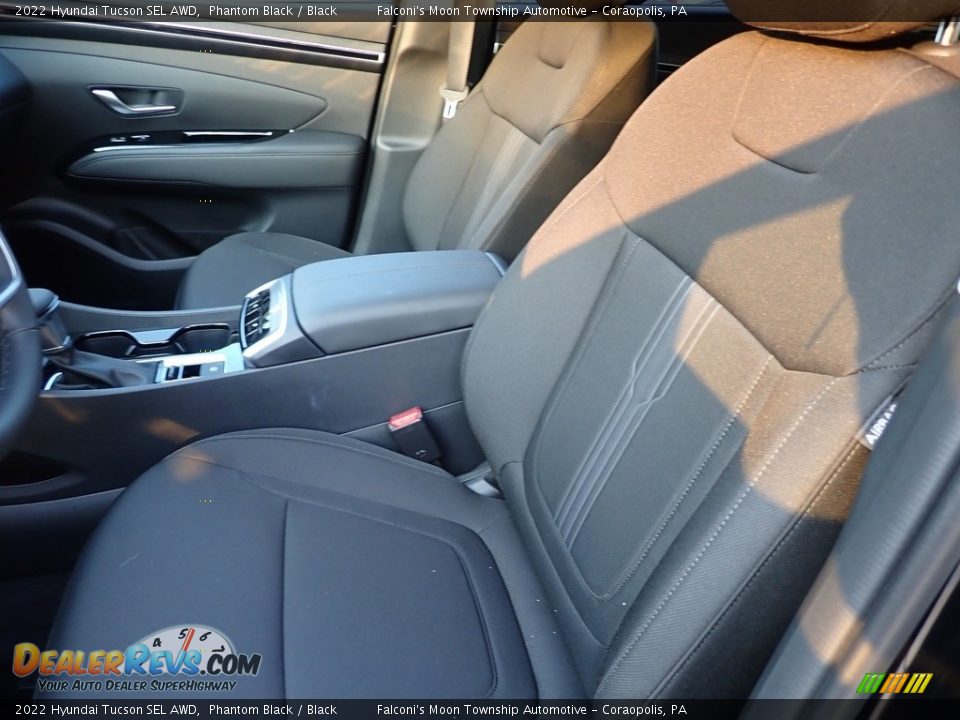 Front Seat of 2022 Hyundai Tucson SEL AWD Photo #11