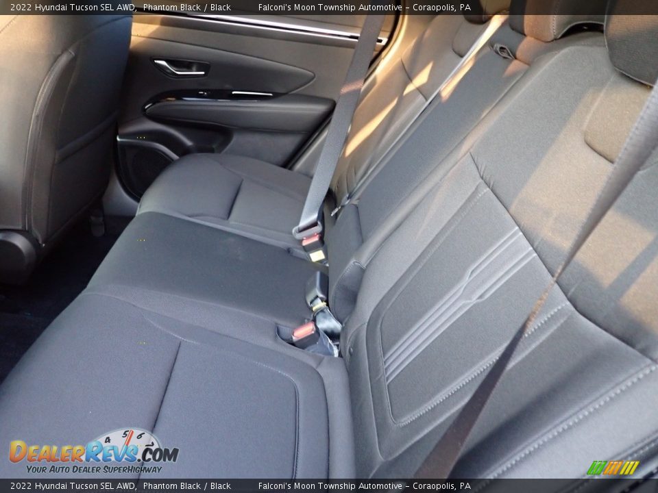 Rear Seat of 2022 Hyundai Tucson SEL AWD Photo #12