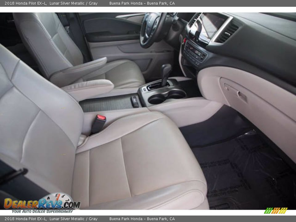 Front Seat of 2018 Honda Pilot EX-L Photo #24