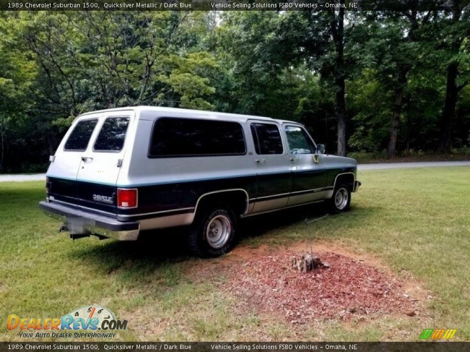 1989 Chevrolet Suburban 1500 Quicksilver Metallic / Dark Blue Photo #9