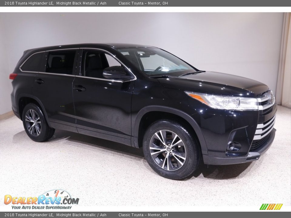 2018 Toyota Highlander LE Midnight Black Metallic / Ash Photo #1