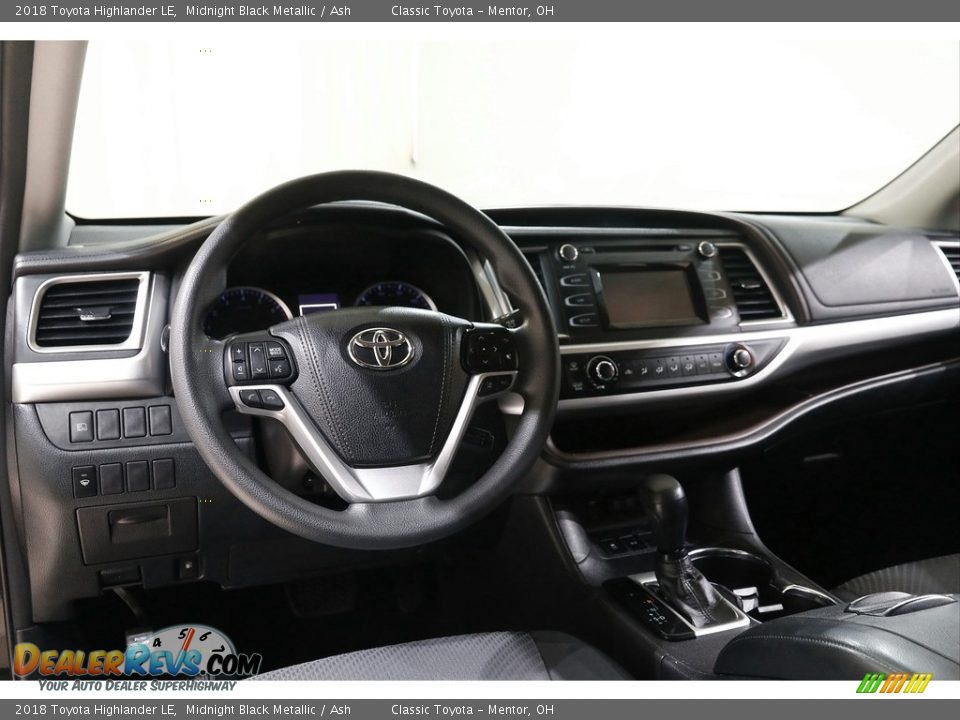 2018 Toyota Highlander LE Midnight Black Metallic / Ash Photo #6
