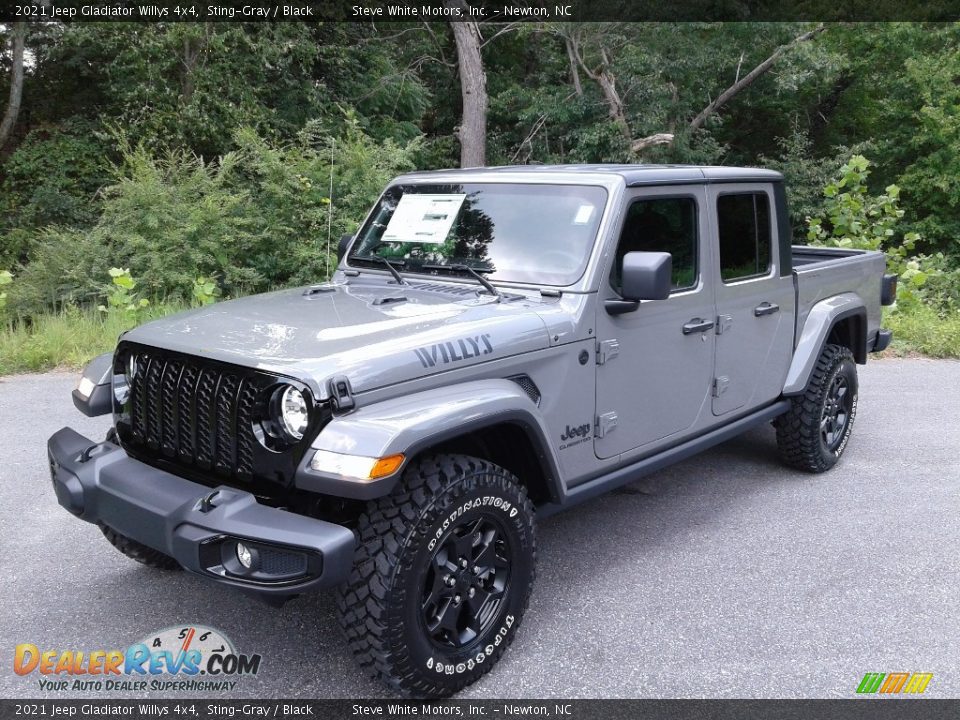 2021 Jeep Gladiator Willys 4x4 Sting-Gray / Black Photo #2