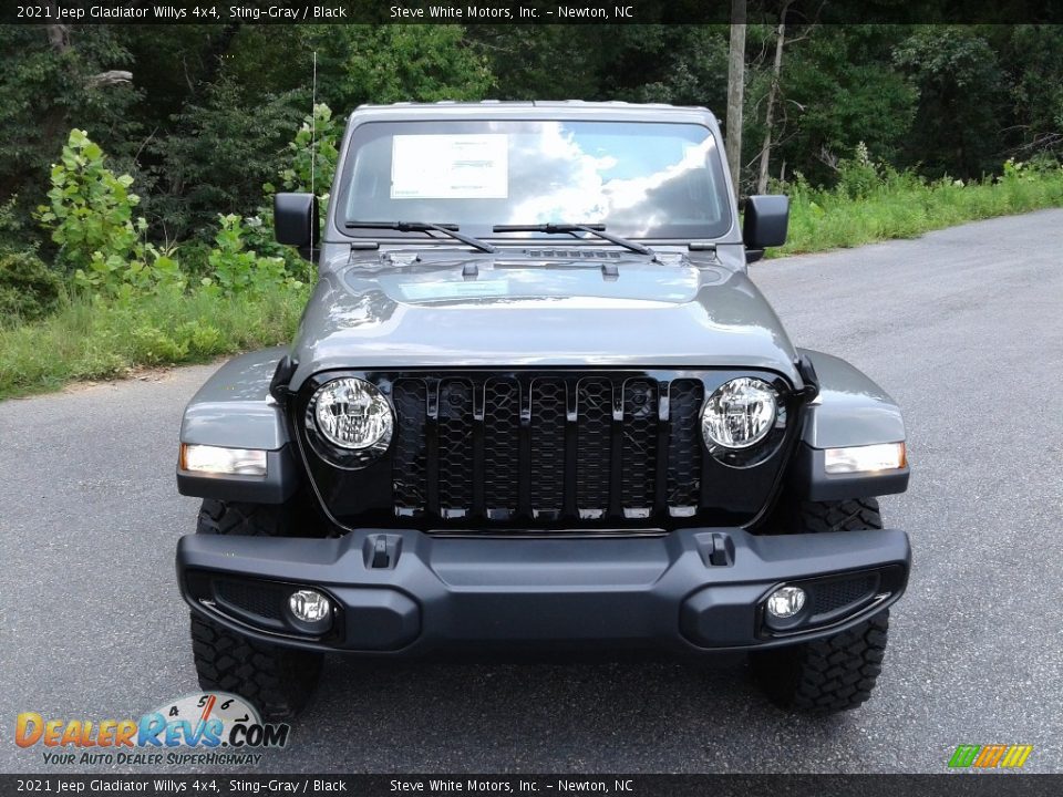 2021 Jeep Gladiator Willys 4x4 Sting-Gray / Black Photo #3