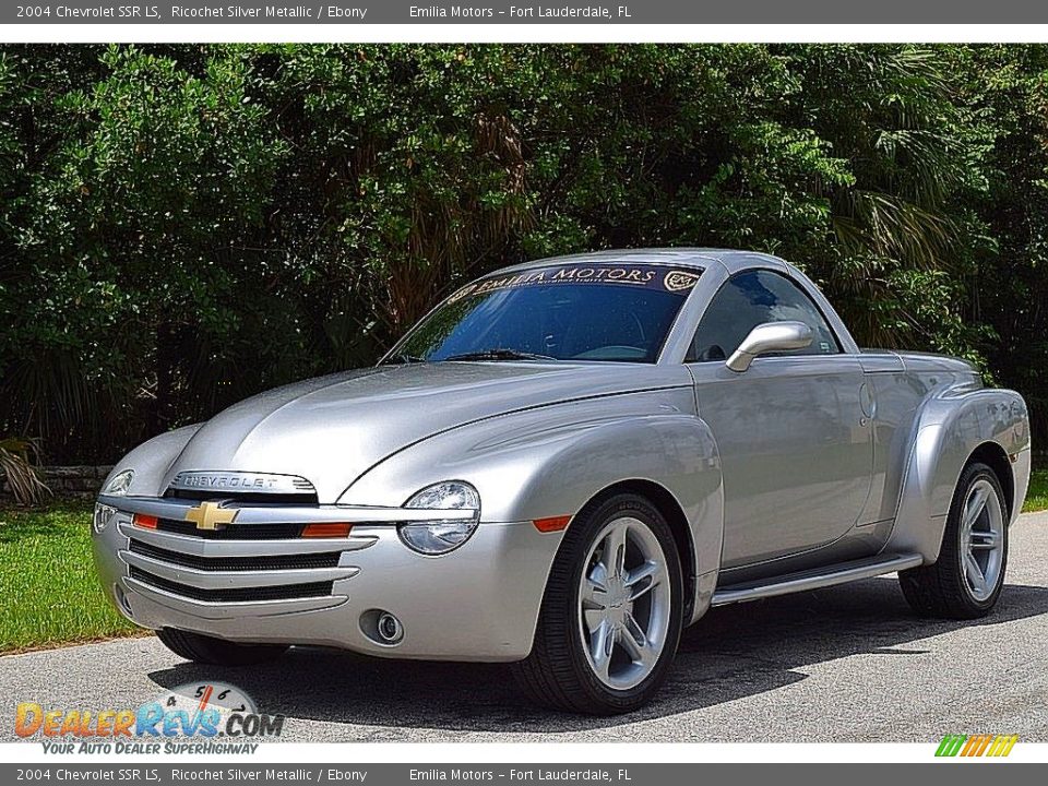 2004 Chevrolet SSR LS Ricochet Silver Metallic / Ebony Photo #11