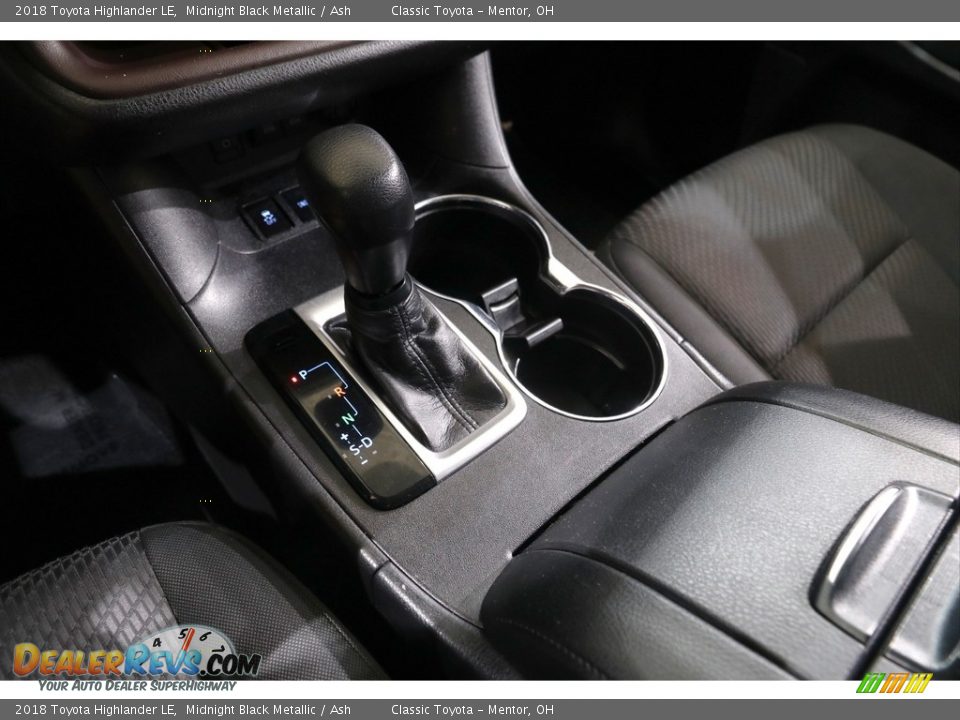 2018 Toyota Highlander LE Midnight Black Metallic / Ash Photo #12