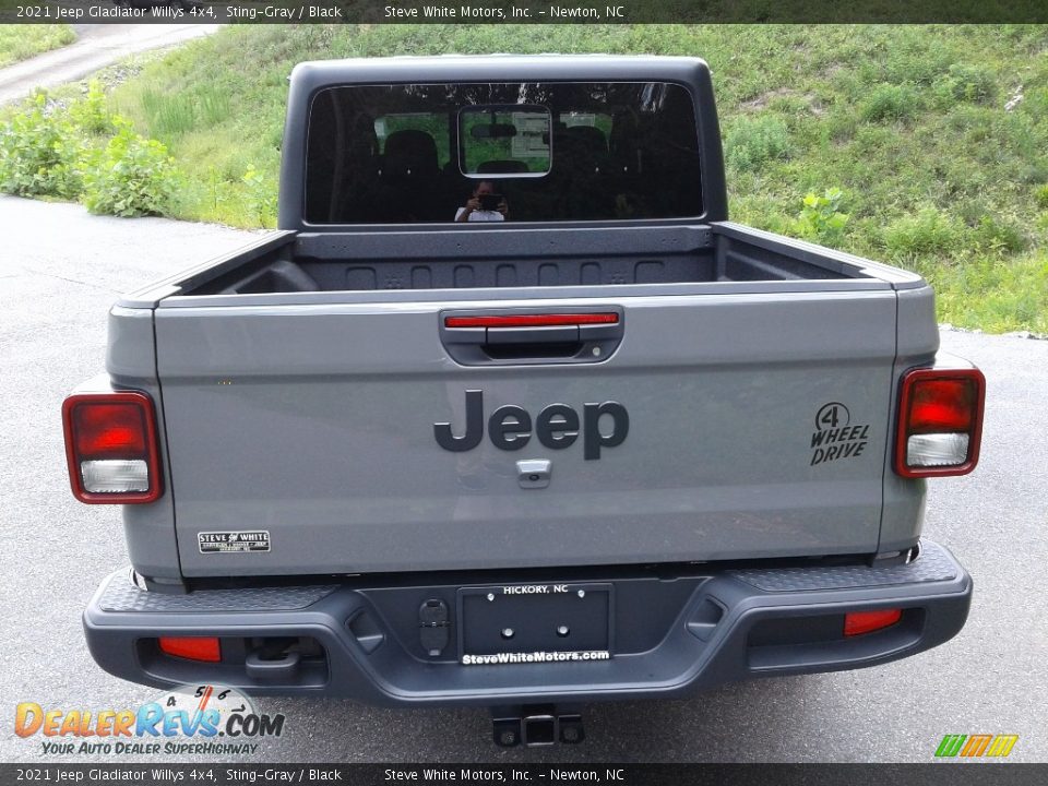 2021 Jeep Gladiator Willys 4x4 Sting-Gray / Black Photo #7