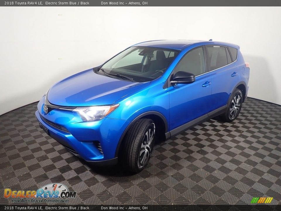 2018 Toyota RAV4 LE Electric Storm Blue / Black Photo #9
