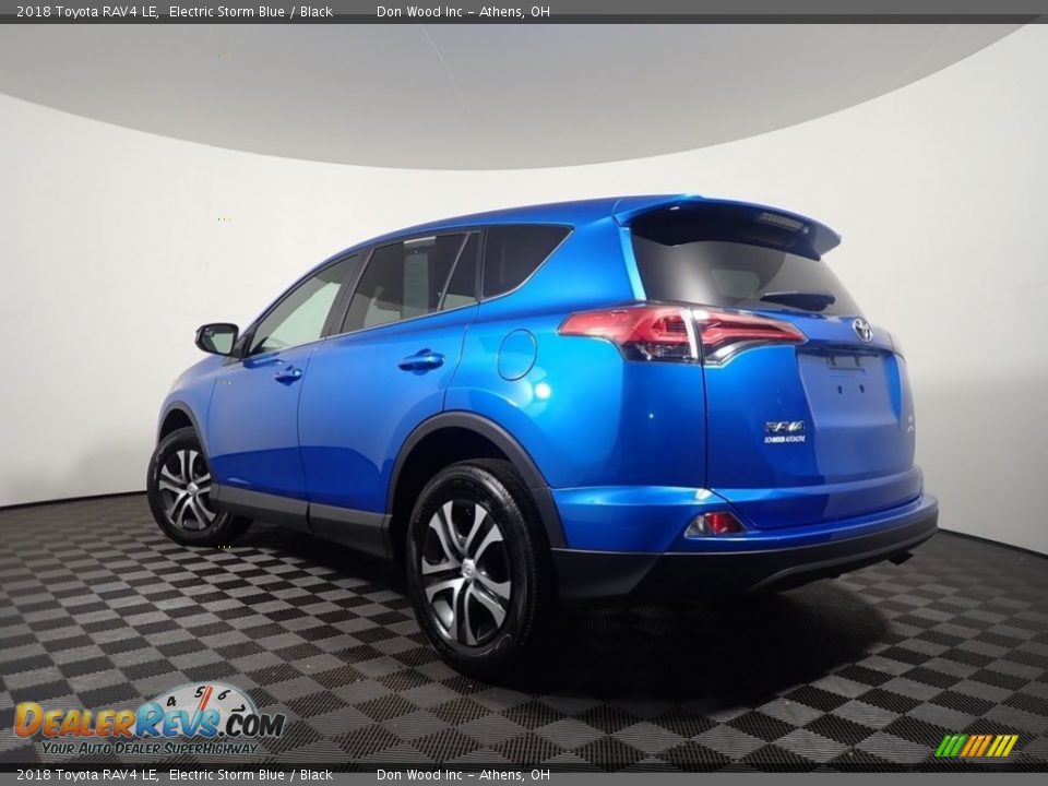 2018 Toyota RAV4 LE Electric Storm Blue / Black Photo #11