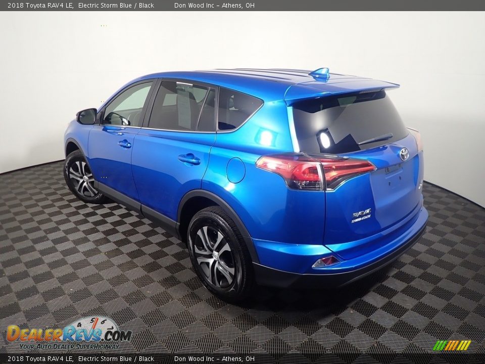 2018 Toyota RAV4 LE Electric Storm Blue / Black Photo #12