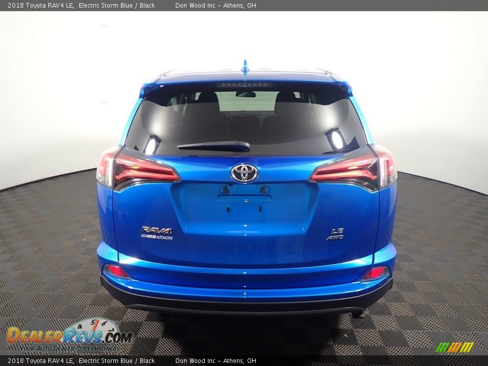 2018 Toyota RAV4 LE Electric Storm Blue / Black Photo #13