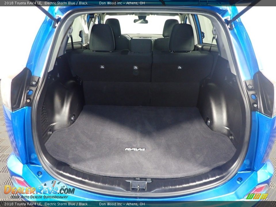 2018 Toyota RAV4 LE Electric Storm Blue / Black Photo #15