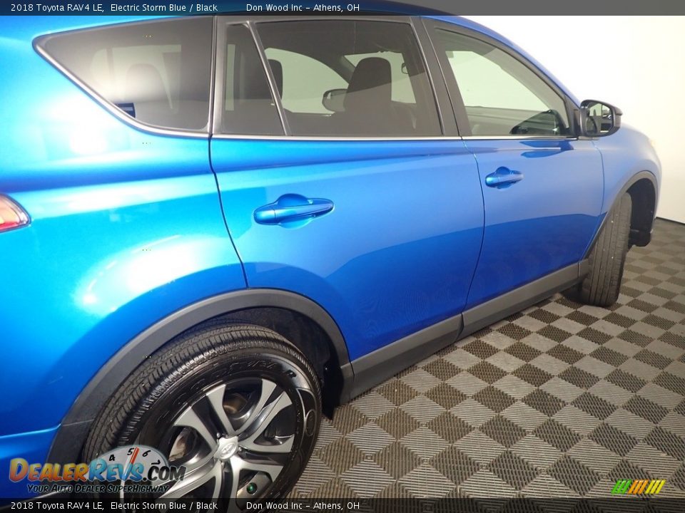 2018 Toyota RAV4 LE Electric Storm Blue / Black Photo #19