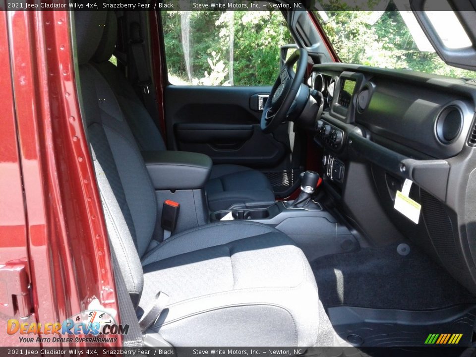 2021 Jeep Gladiator Willys 4x4 Snazzberry Pearl / Black Photo #17
