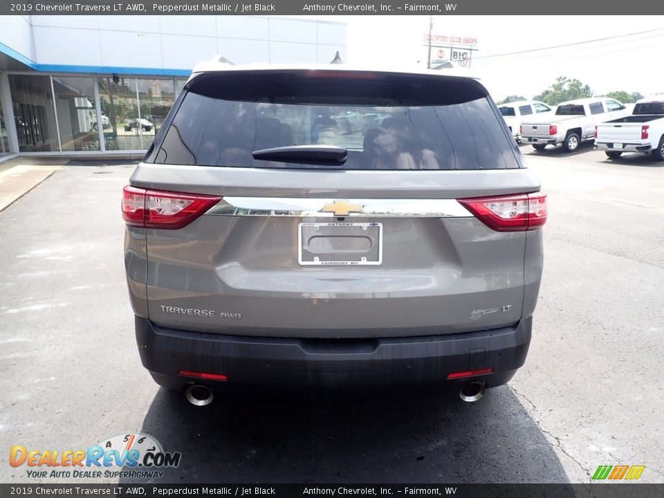 2019 Chevrolet Traverse LT AWD Pepperdust Metallic / Jet Black Photo #5