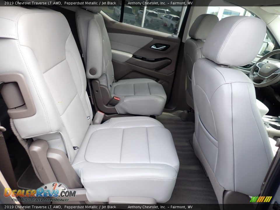 2019 Chevrolet Traverse LT AWD Pepperdust Metallic / Jet Black Photo #12