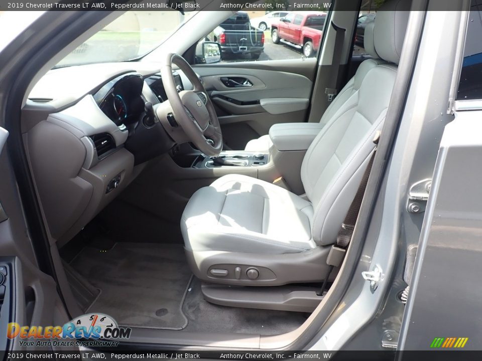 2019 Chevrolet Traverse LT AWD Pepperdust Metallic / Jet Black Photo #14