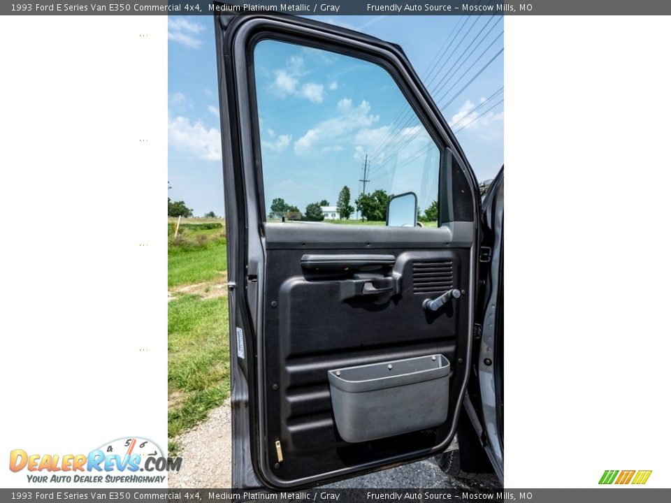 Door Panel of 1993 Ford E Series Van E350 Commercial 4x4 Photo #20
