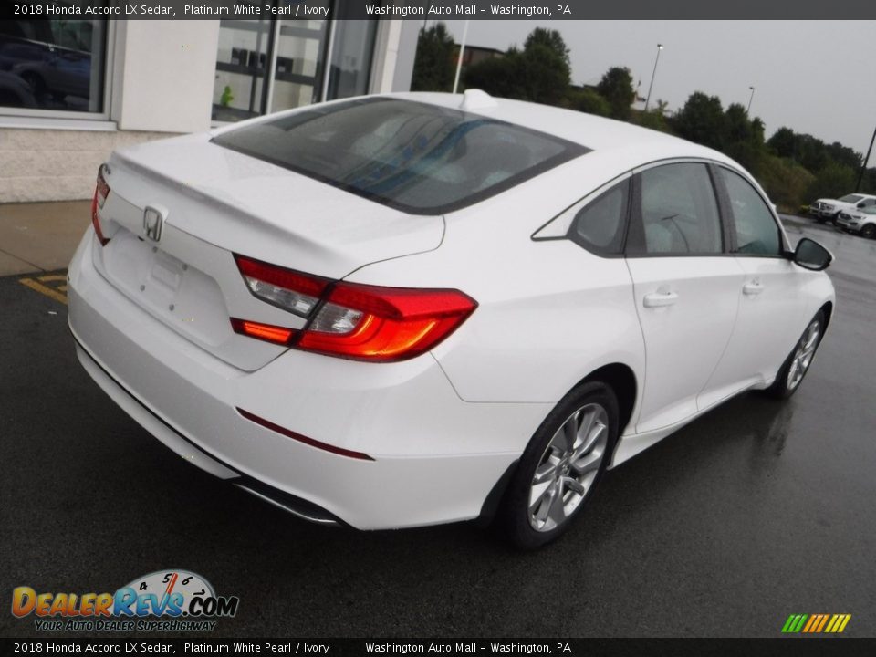 2018 Honda Accord LX Sedan Platinum White Pearl / Ivory Photo #9