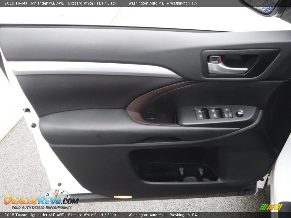 2018 Toyota Highlander XLE AWD Blizzard White Pearl / Black Photo #17