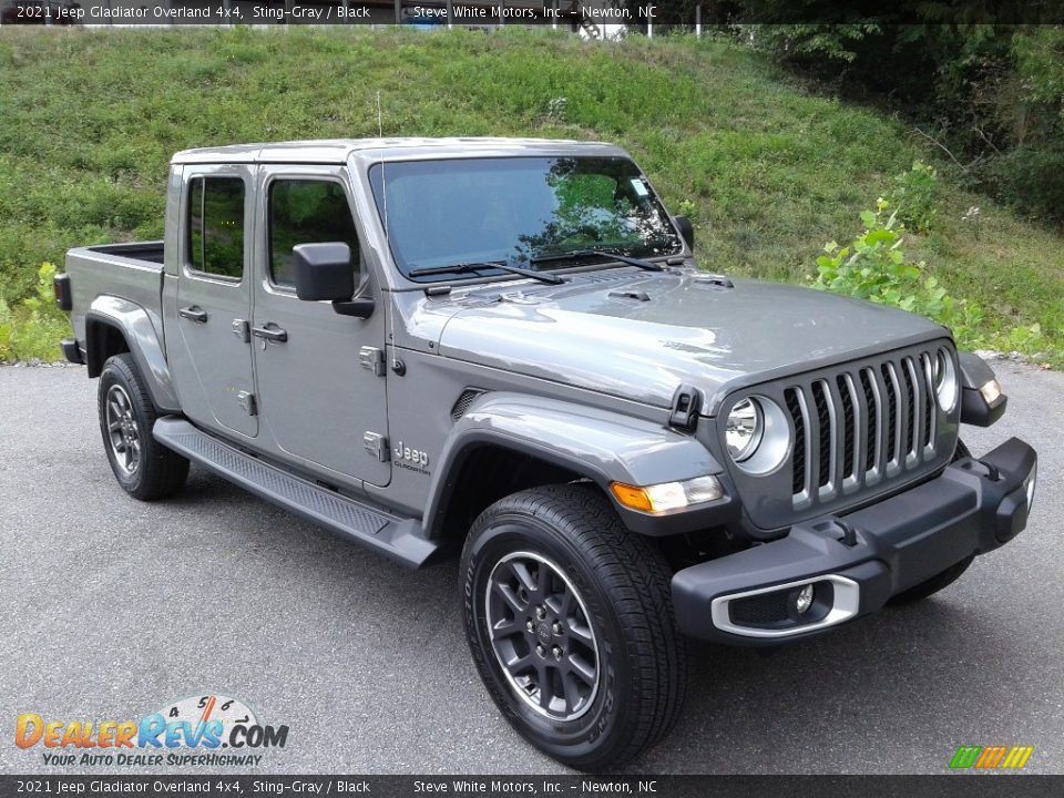 Sting-Gray 2021 Jeep Gladiator Overland 4x4 Photo #4