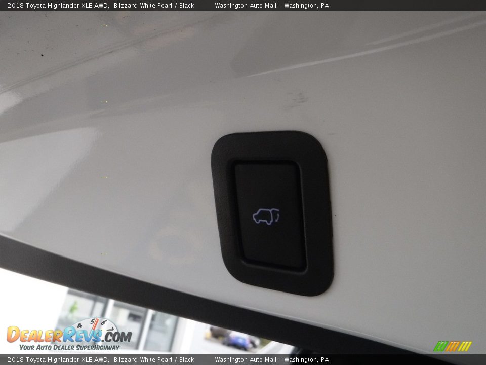 2018 Toyota Highlander XLE AWD Blizzard White Pearl / Black Photo #33
