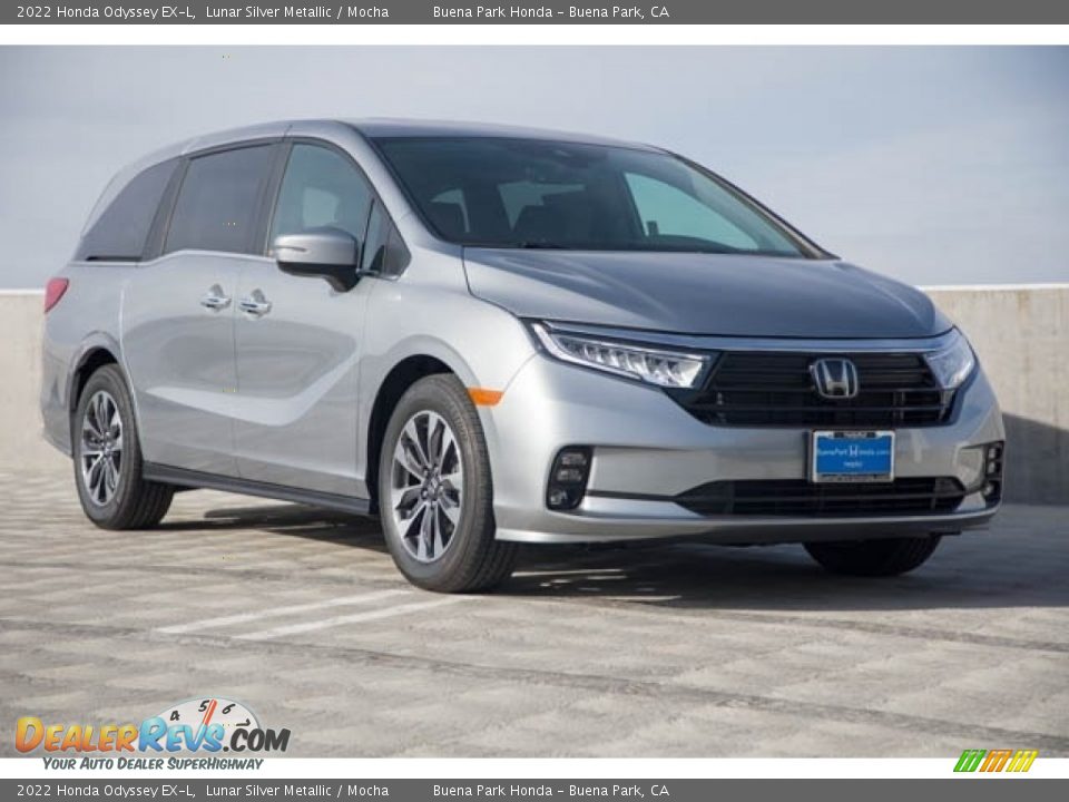 Front 3/4 View of 2022 Honda Odyssey EX-L Photo #1