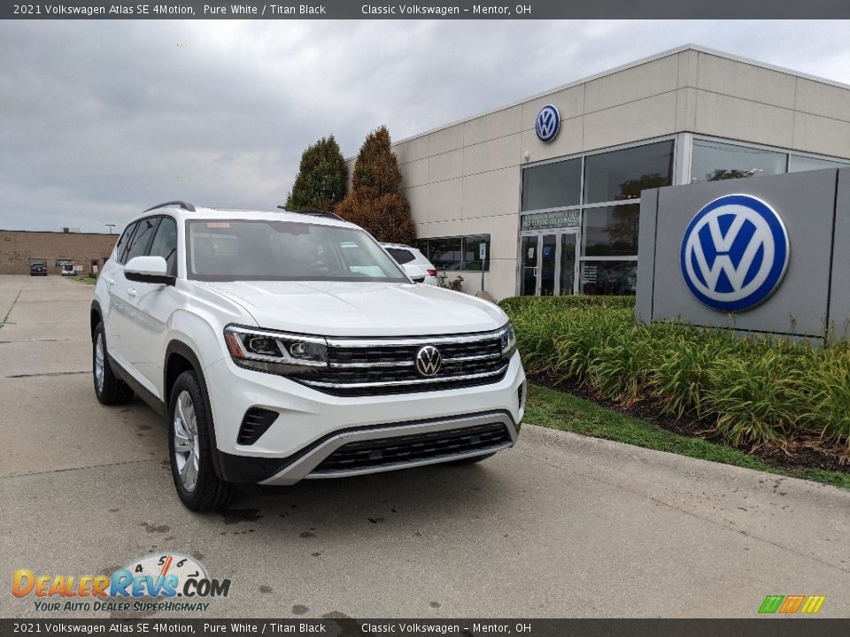 2021 Volkswagen Atlas SE 4Motion Pure White / Titan Black Photo #1