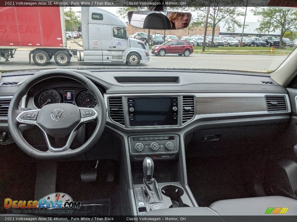 2021 Volkswagen Atlas SE 4Motion Pure White / Titan Black Photo #3