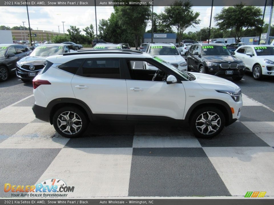2021 Kia Seltos EX AWD Snow White Pearl / Black Photo #3