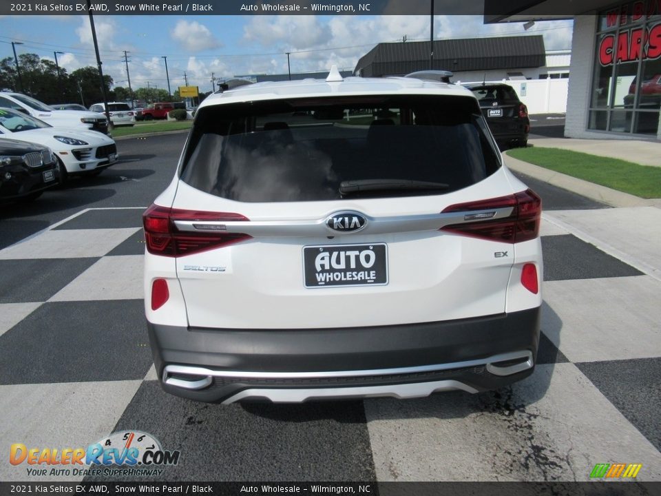 2021 Kia Seltos EX AWD Snow White Pearl / Black Photo #4