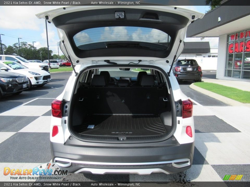 2021 Kia Seltos EX AWD Snow White Pearl / Black Photo #5