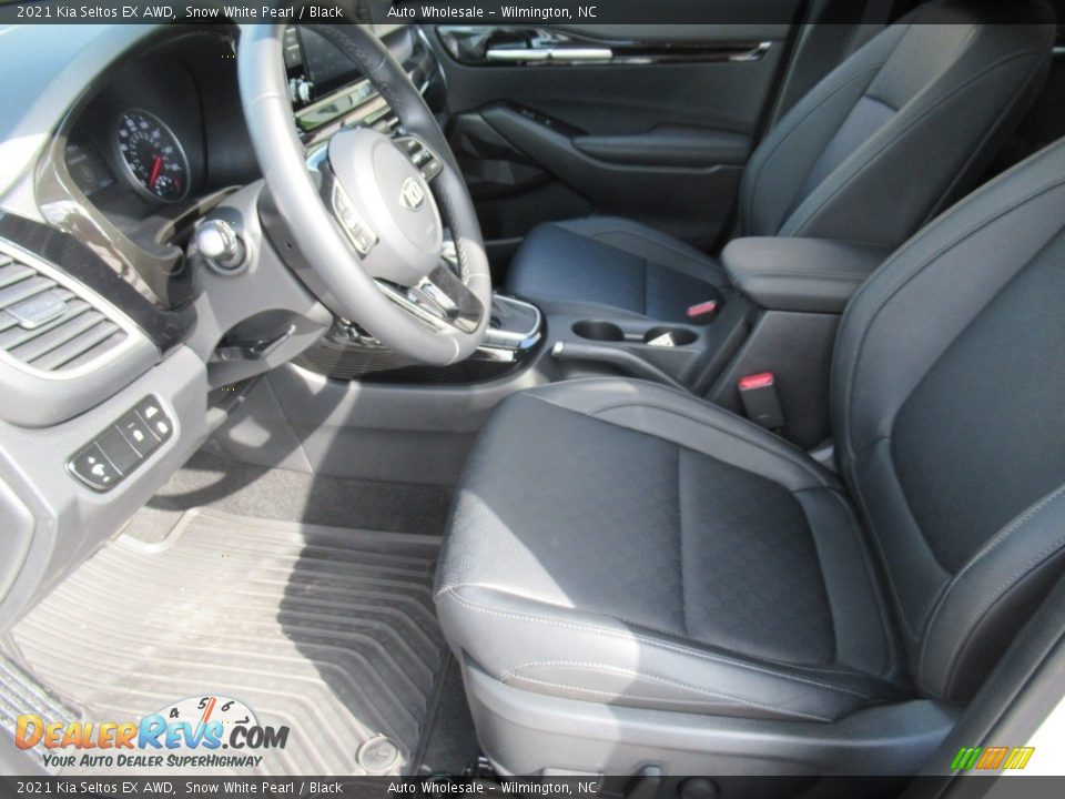 2021 Kia Seltos EX AWD Snow White Pearl / Black Photo #10