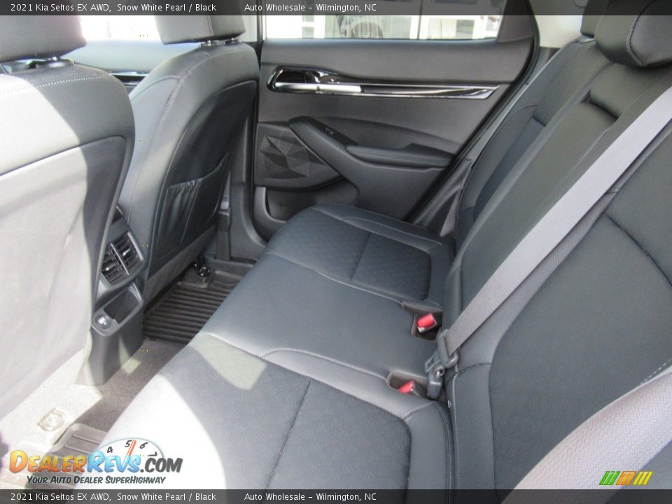 2021 Kia Seltos EX AWD Snow White Pearl / Black Photo #12