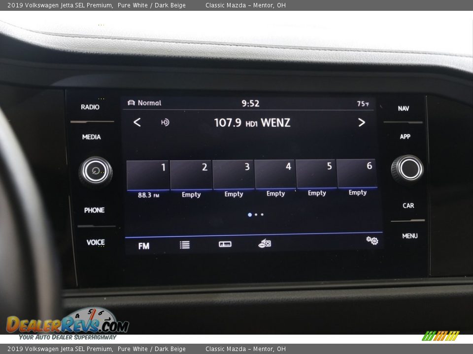 2019 Volkswagen Jetta SEL Premium Pure White / Dark Beige Photo #10