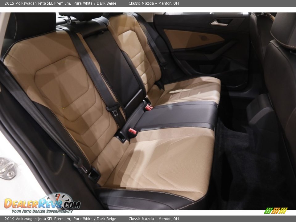 2019 Volkswagen Jetta SEL Premium Pure White / Dark Beige Photo #15