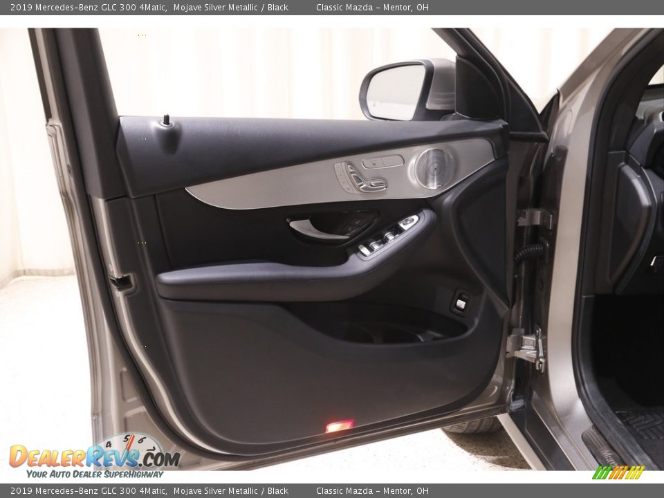 2019 Mercedes-Benz GLC 300 4Matic Mojave Silver Metallic / Black Photo #4