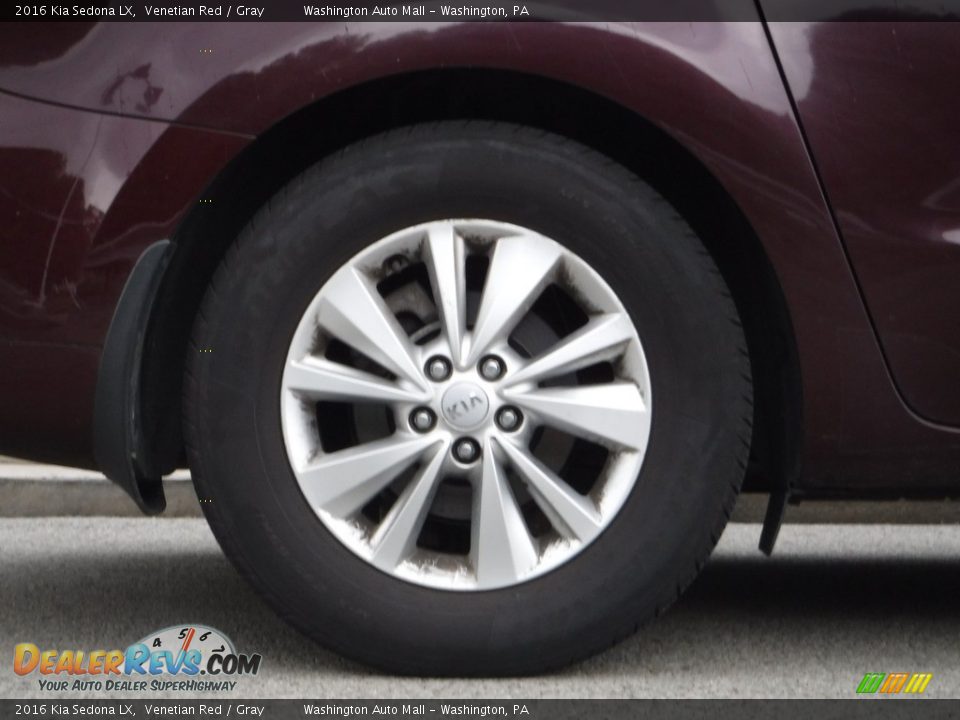 2016 Kia Sedona LX Wheel Photo #8