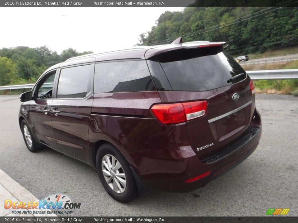 2016 Kia Sedona LX Venetian Red / Gray Photo #12