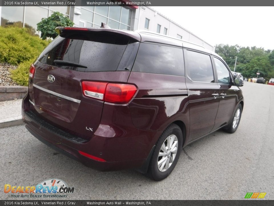 2016 Kia Sedona LX Venetian Red / Gray Photo #14