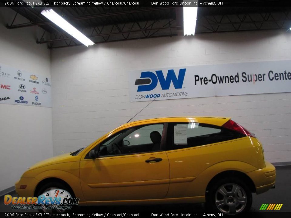 2006 Ford Focus ZX3 SES Hatchback Screaming Yellow / Charcoal/Charcoal Photo #4