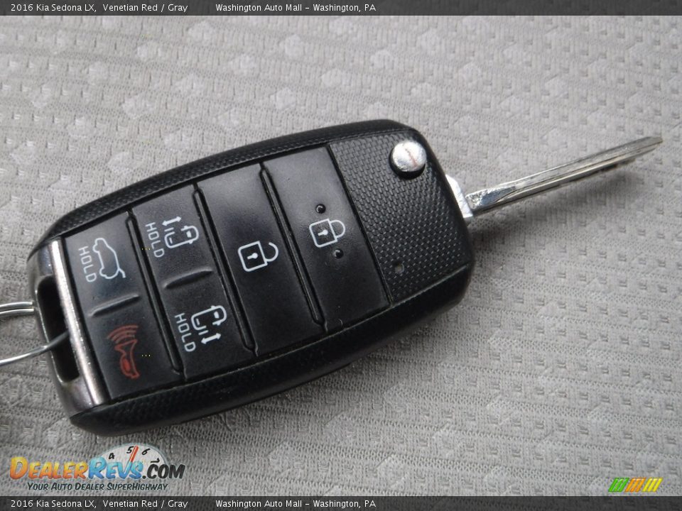 Keys of 2016 Kia Sedona LX Photo #25