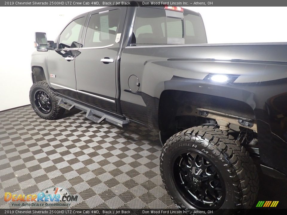 2019 Chevrolet Silverado 2500HD LTZ Crew Cab 4WD Black / Jet Black Photo #20