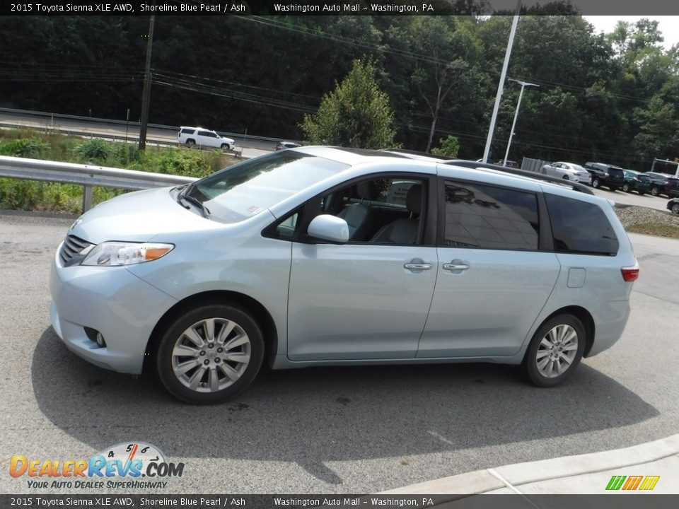 2015 Toyota Sienna XLE AWD Shoreline Blue Pearl / Ash Photo #9