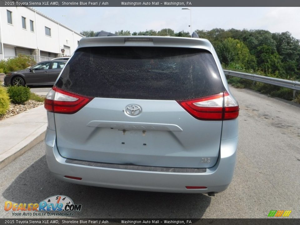 2015 Toyota Sienna XLE AWD Shoreline Blue Pearl / Ash Photo #11